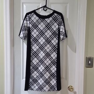 Madison Leigh - B&W Plaid Shift Dress